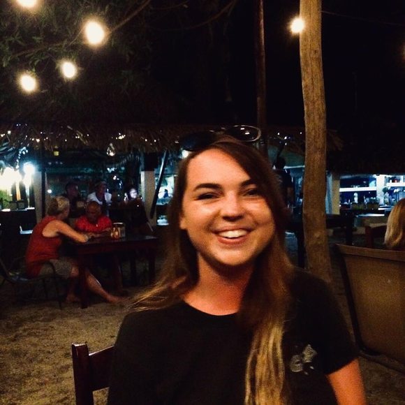 Meet your Posher, Mel - Picture 1 of 1